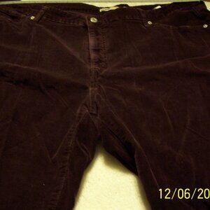Levi 414 Classic straight legged women's 24W Raisin colored corduroy pants